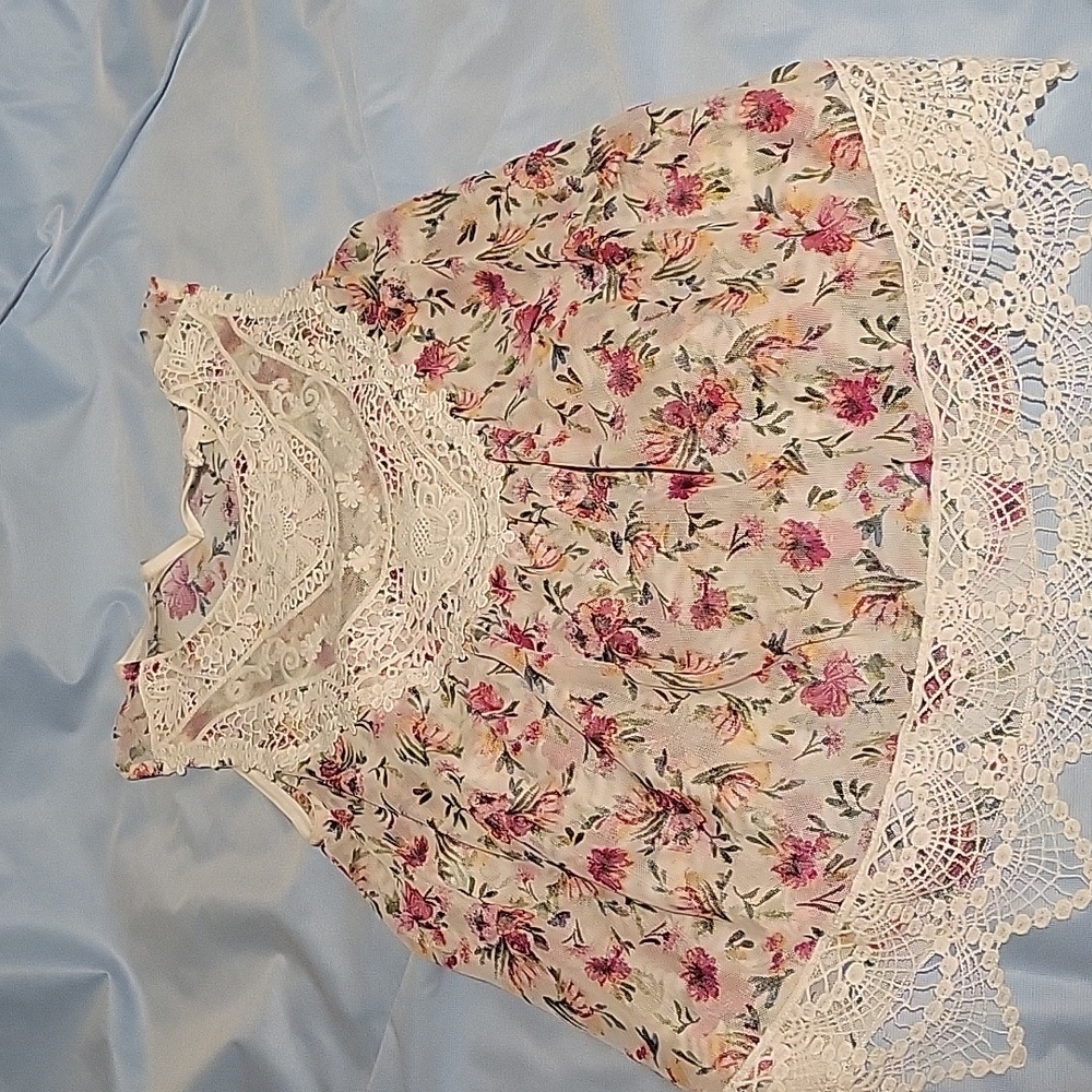 Woman's top
